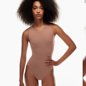 COPY - Aritzia Contour Bodysuit
